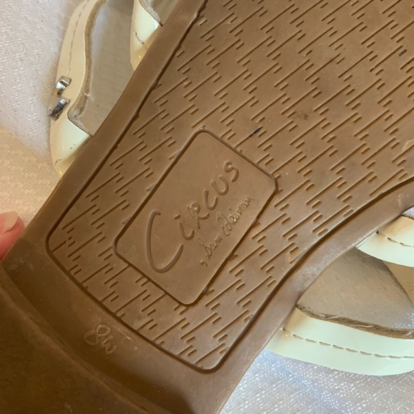 Sam Edelman Circus Thong Sandals Flip Flops Off White Patent Leather Women’s 8W - Picture 8 of 8